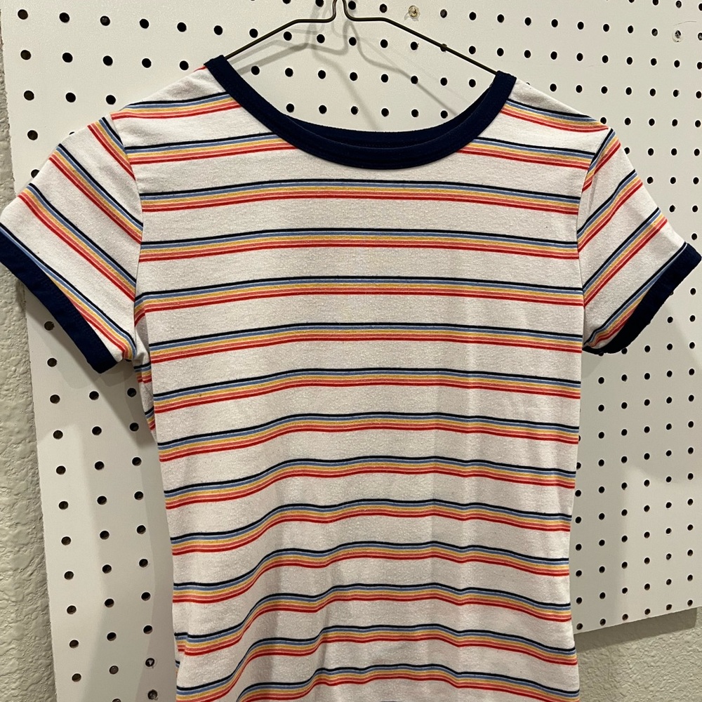 Arizona Jean Co, size small, short sleeve rainbow stripped t-shirt.